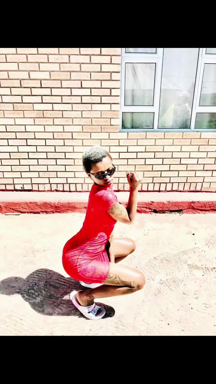 leleh Straight Female escort in Mthatha, South Africa video post thumnail